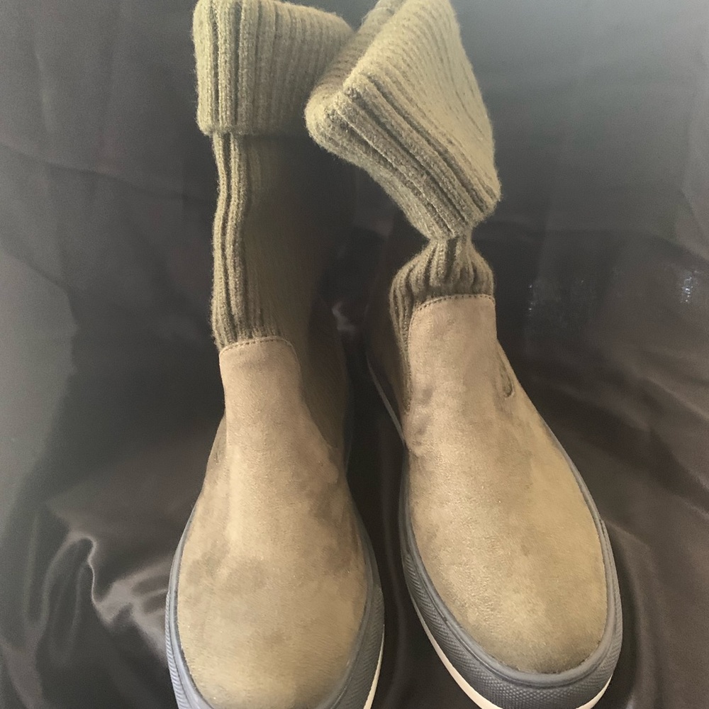 Sweater Boots